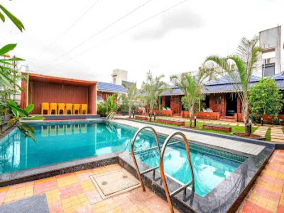 Infinity Swimming Pool