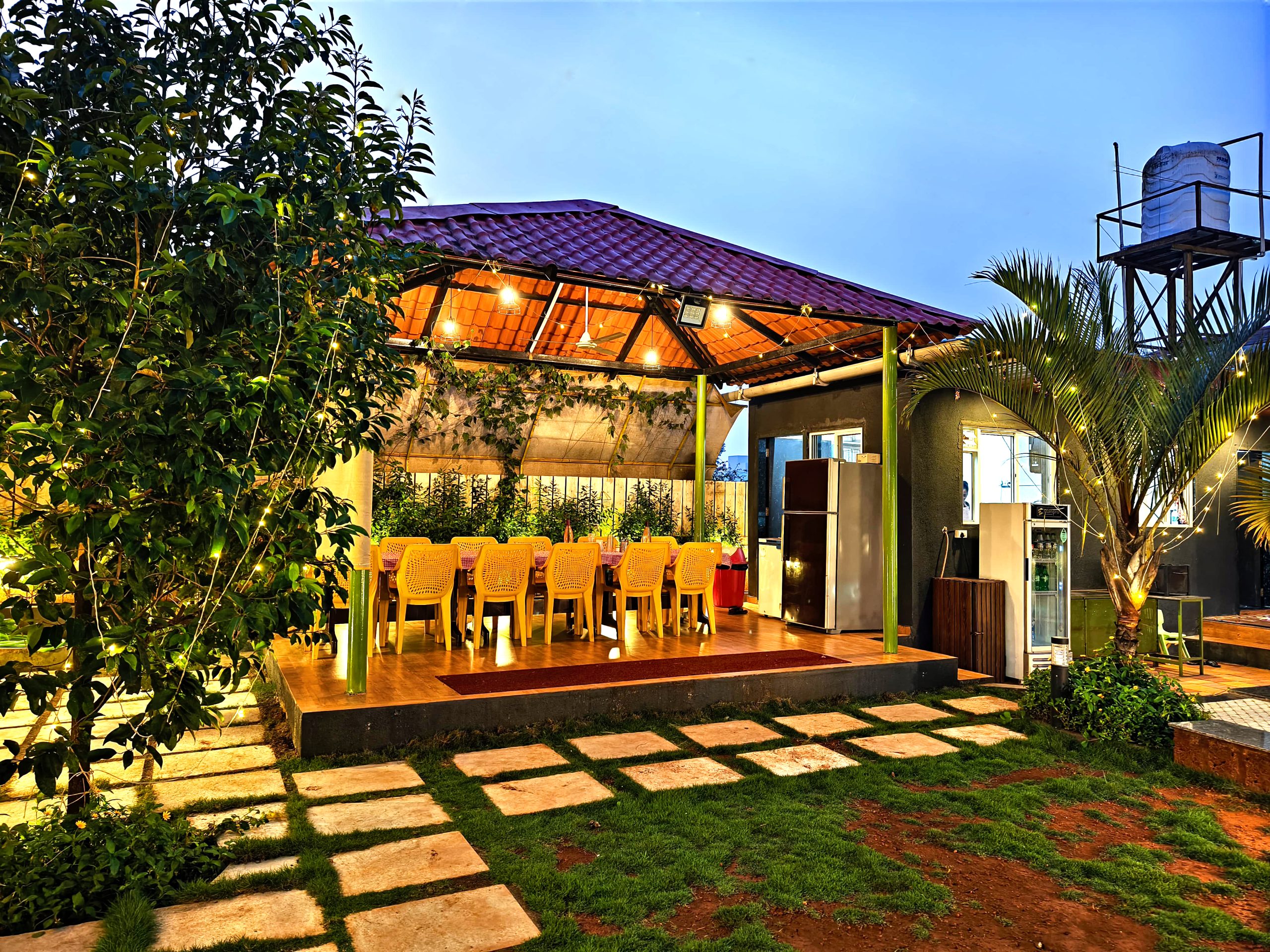 cottage dining